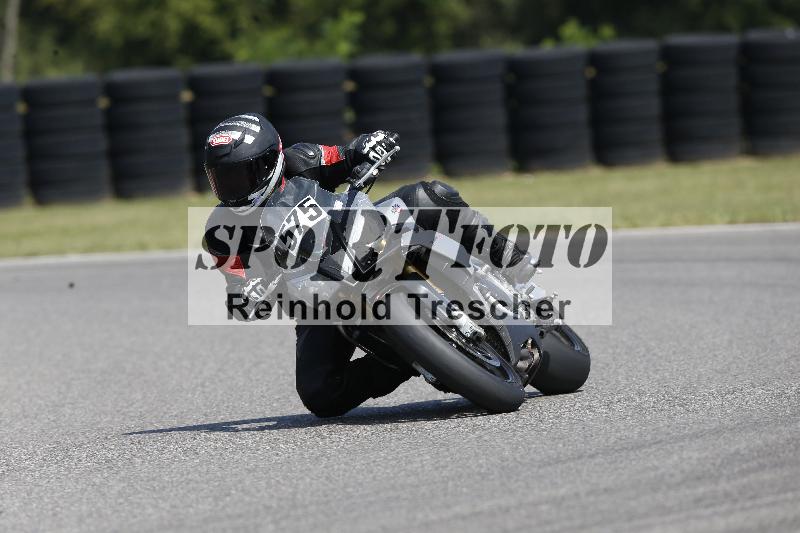 /45 10.08.2025 Plüss Moto Sport ADR/Einsteiger/575
